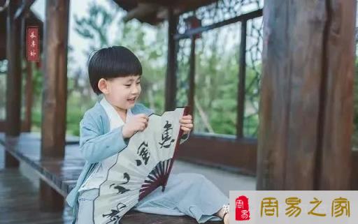 牛宝宝的名字大全：好名字要喊得顺口，听得顺口，写得顺手，写得顺手。